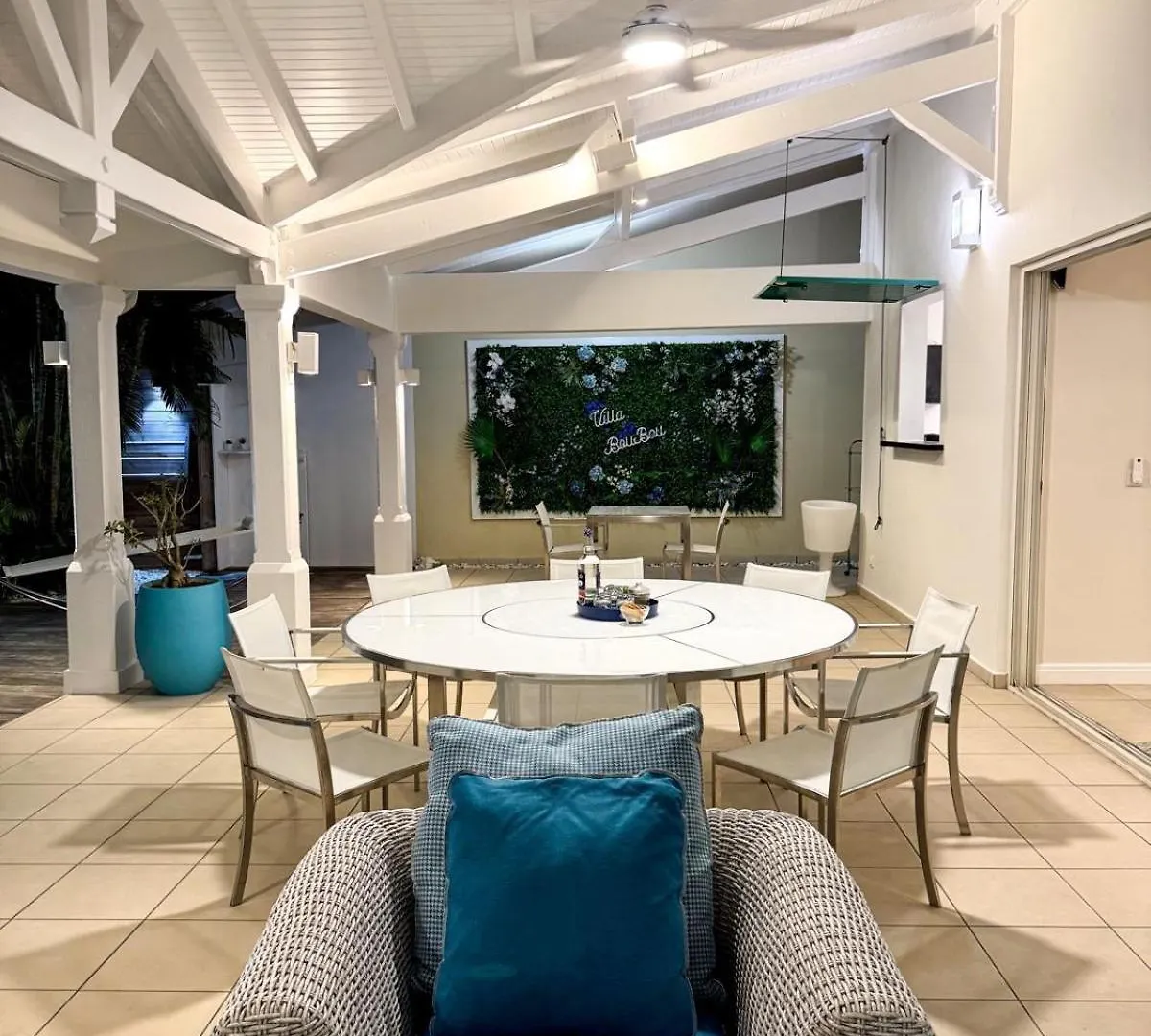 Five Stars Luxury Villas Boubou Сен-Франсуа